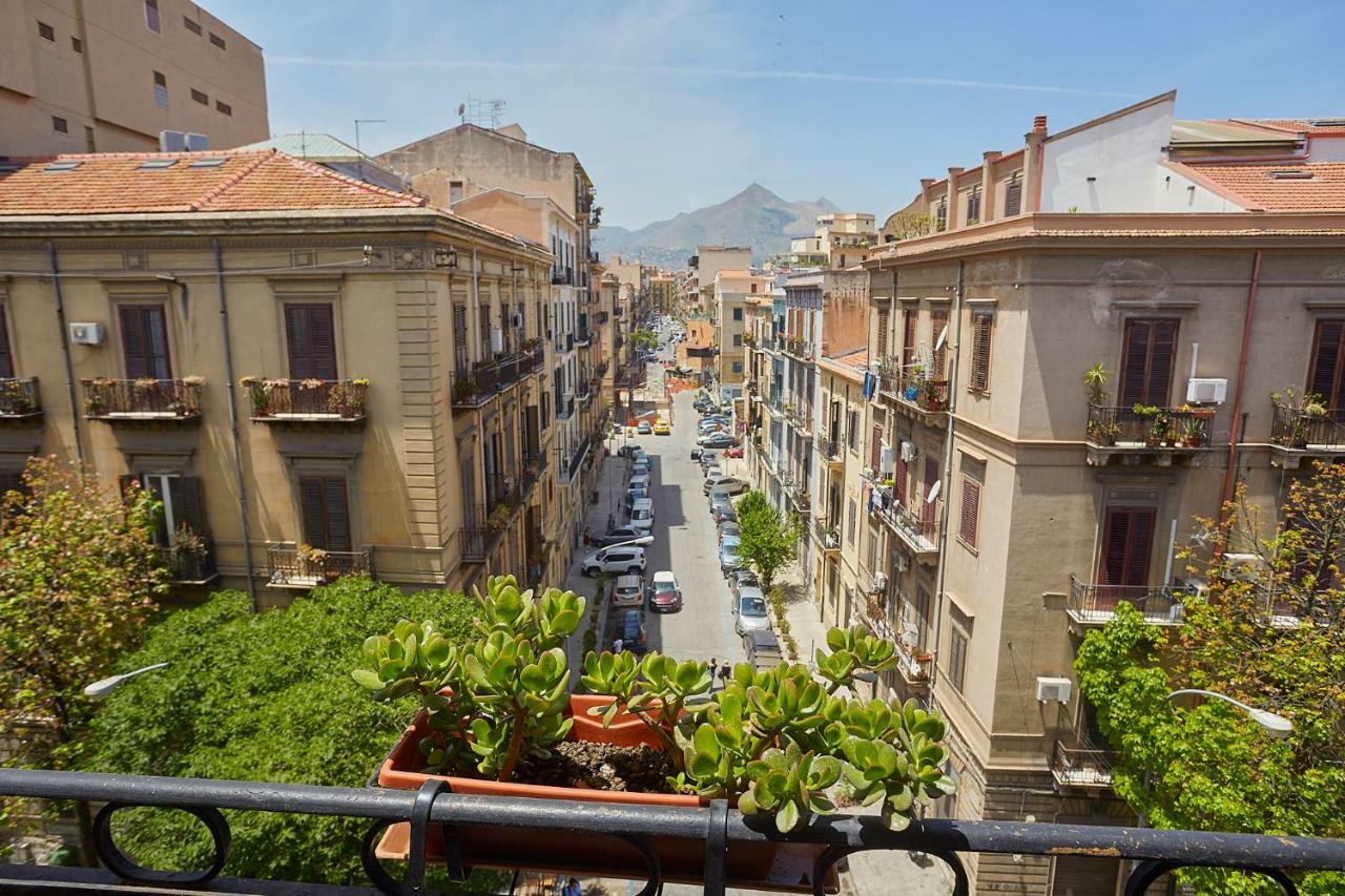 Casuzza Al Politeama Apartment ปาแลร์โม ภายนอก รูปภาพ